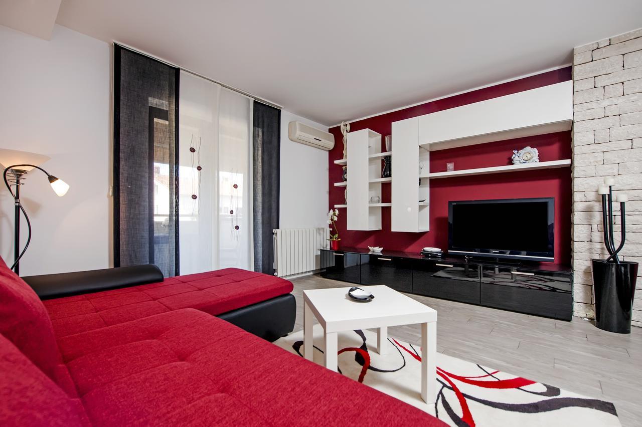 Cerin Apartment Rovigno Esterno foto
