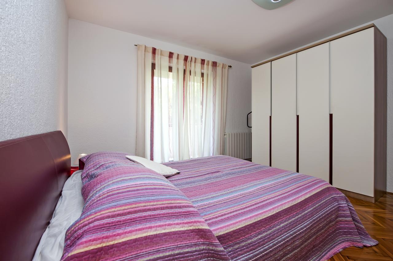 Cerin Apartment Rovigno Esterno foto