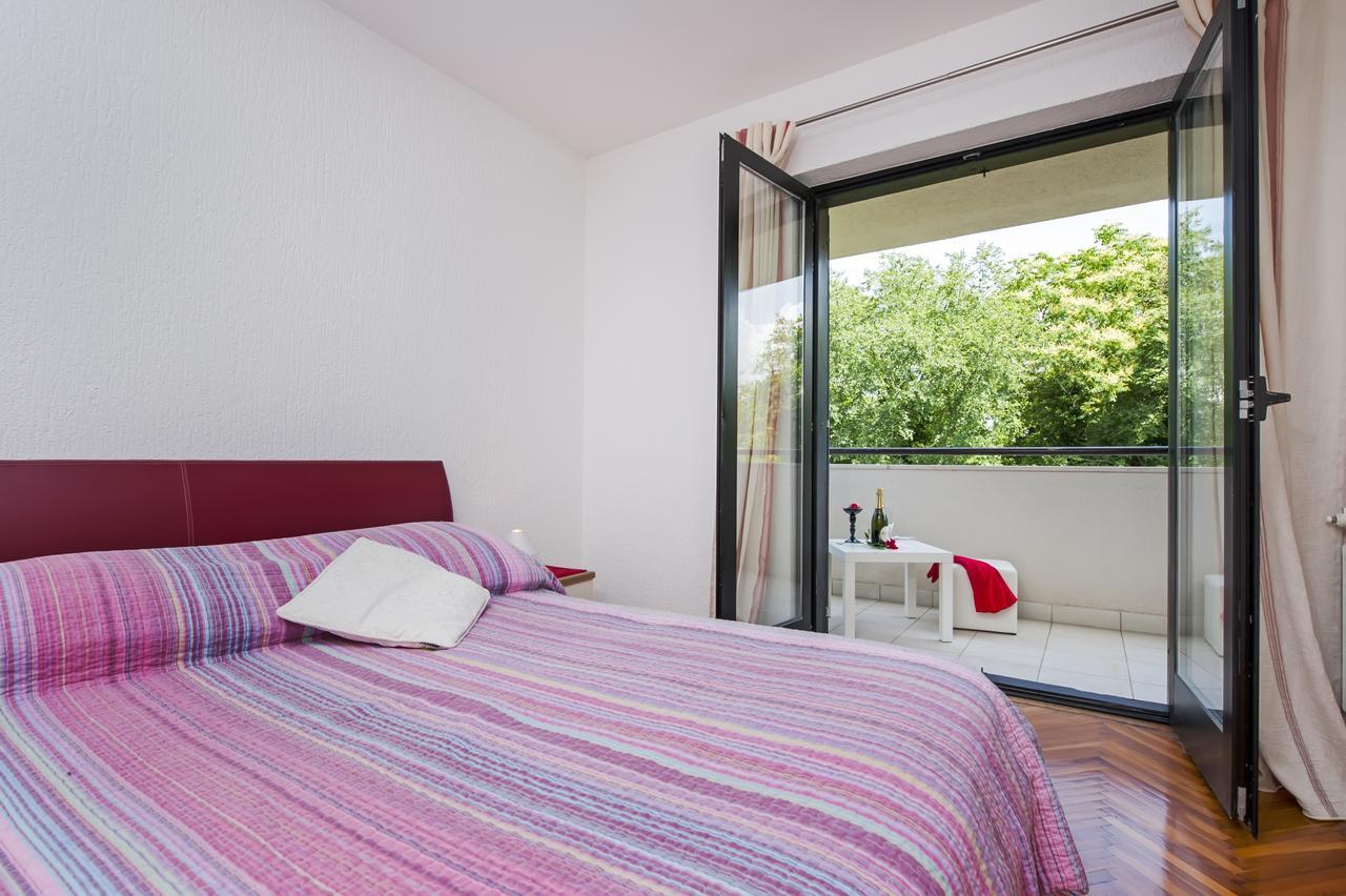 Cerin Apartment Rovigno Esterno foto