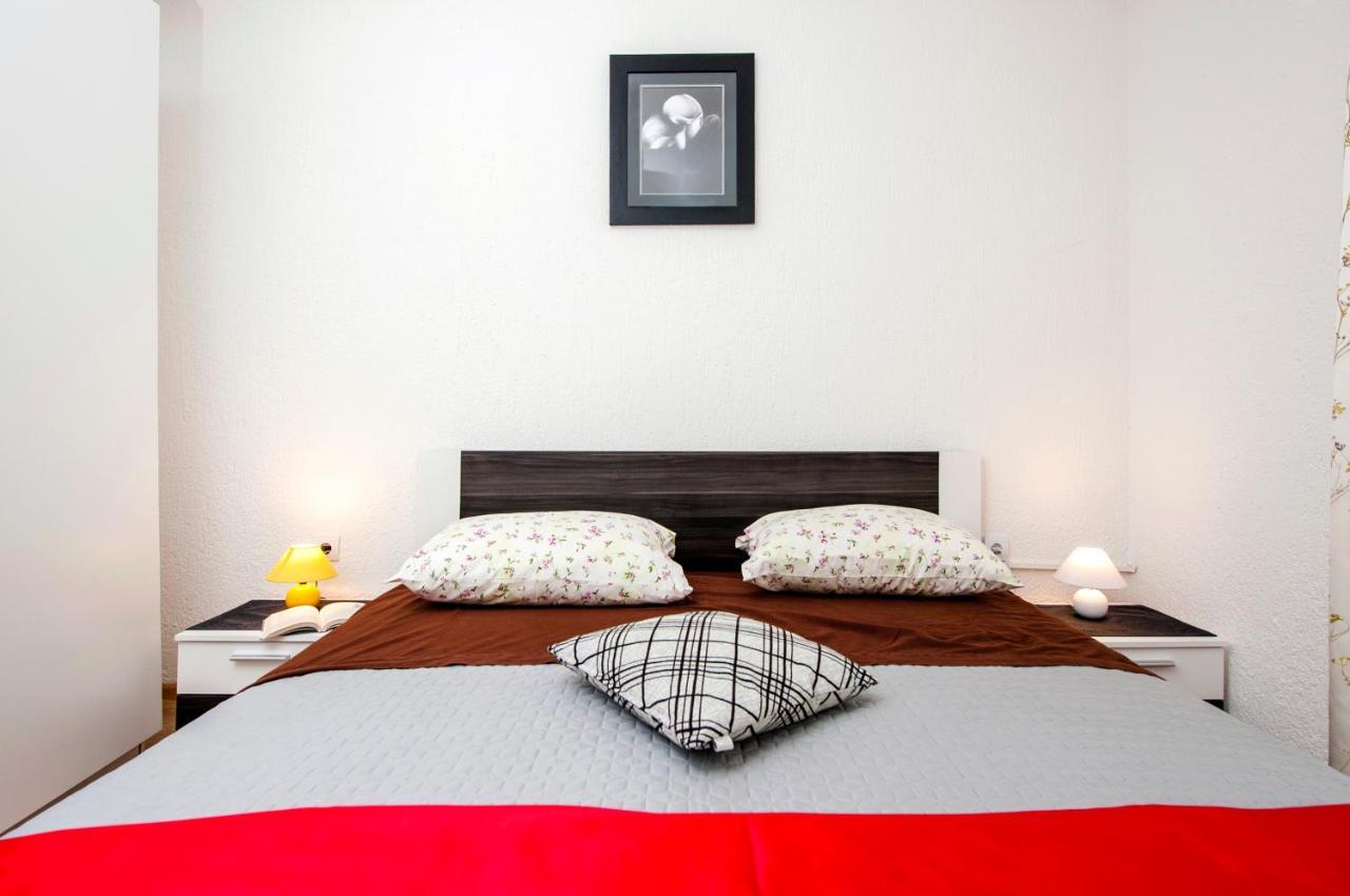 Cerin Apartment Rovigno Esterno foto