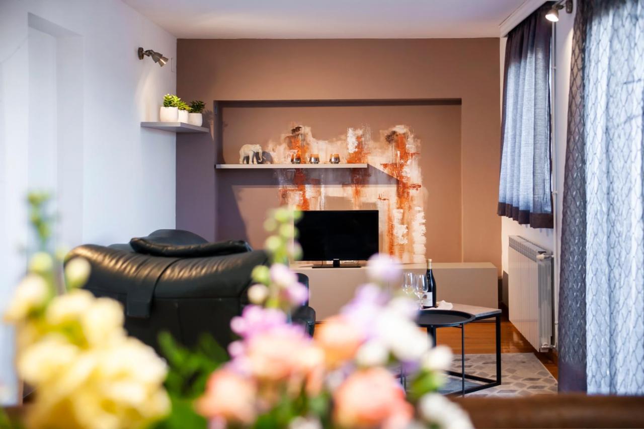 Cerin Apartment Rovigno Esterno foto